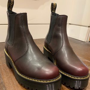 NWOT Burgundy Dr. Martens Rometty Chelsea Boot